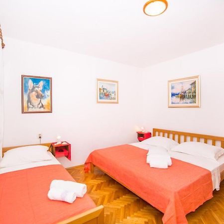 Apartment With Sea View Close To The Beach Проманья Экстерьер фото